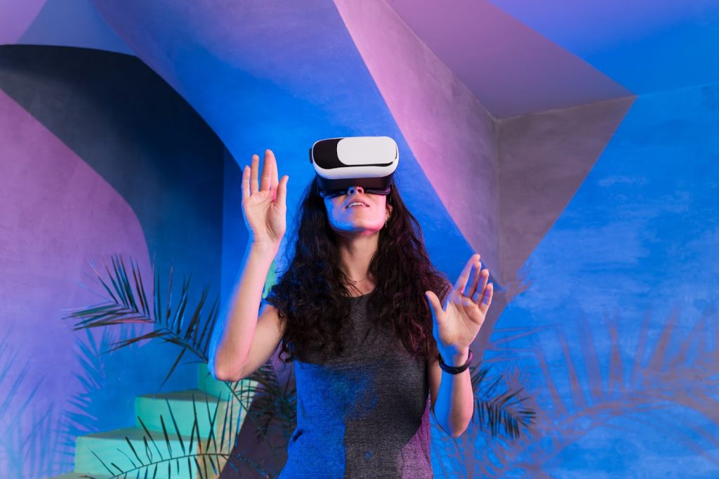 pengunjung pameran virtual